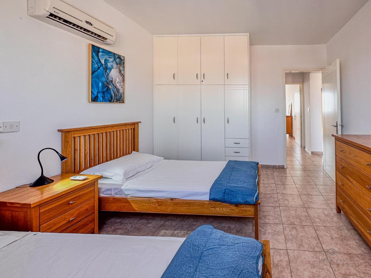 Royal Seacrest Crown-Jewel, 2B, Pools, Sea, Center Apartment Paphos Luaran gambar